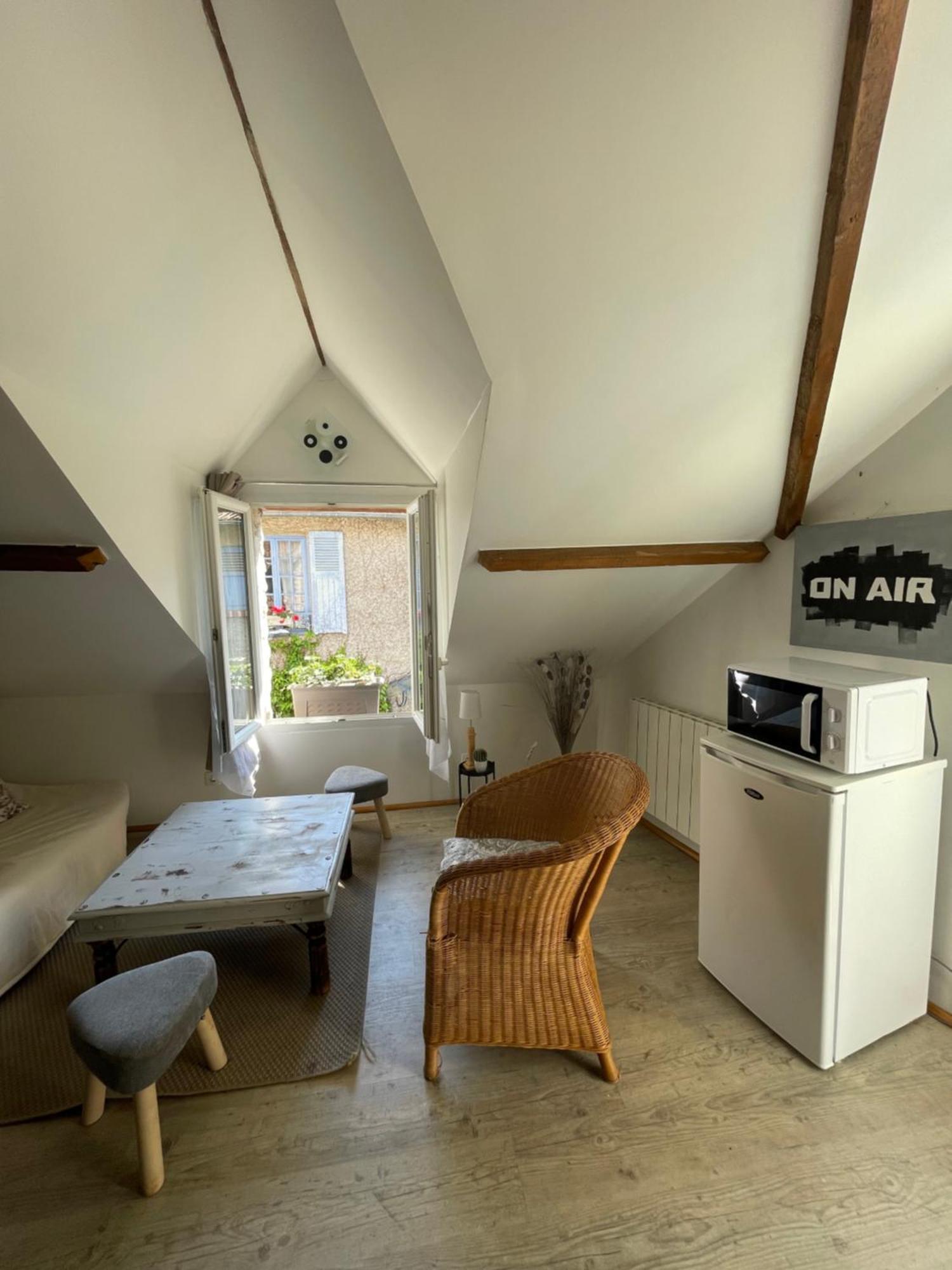 Maison Bleue Beynes  Exteriör bild